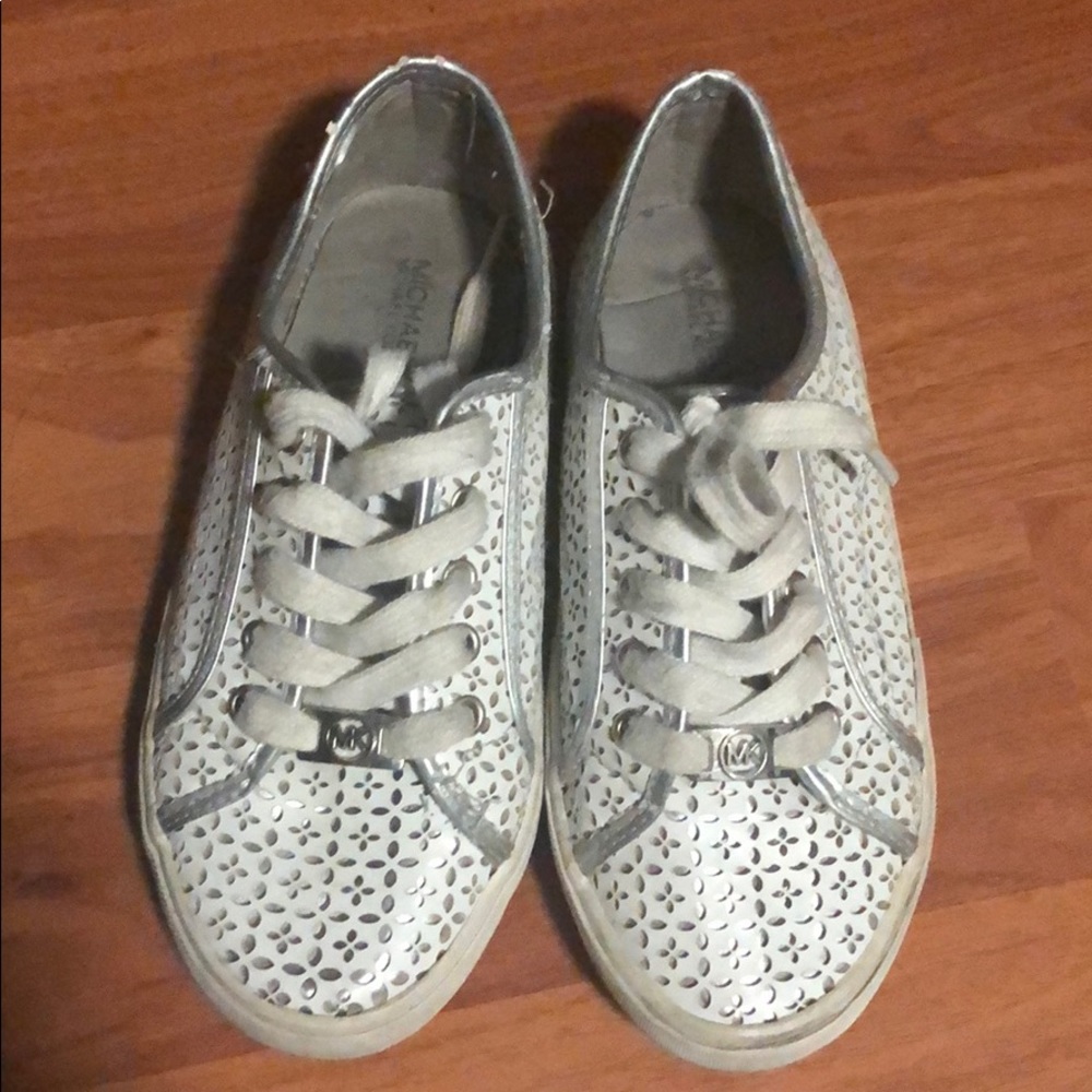 Selling MK shoe size 3